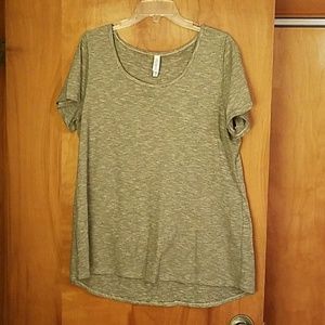 LuLaRoe  Classic T Shirt  XL